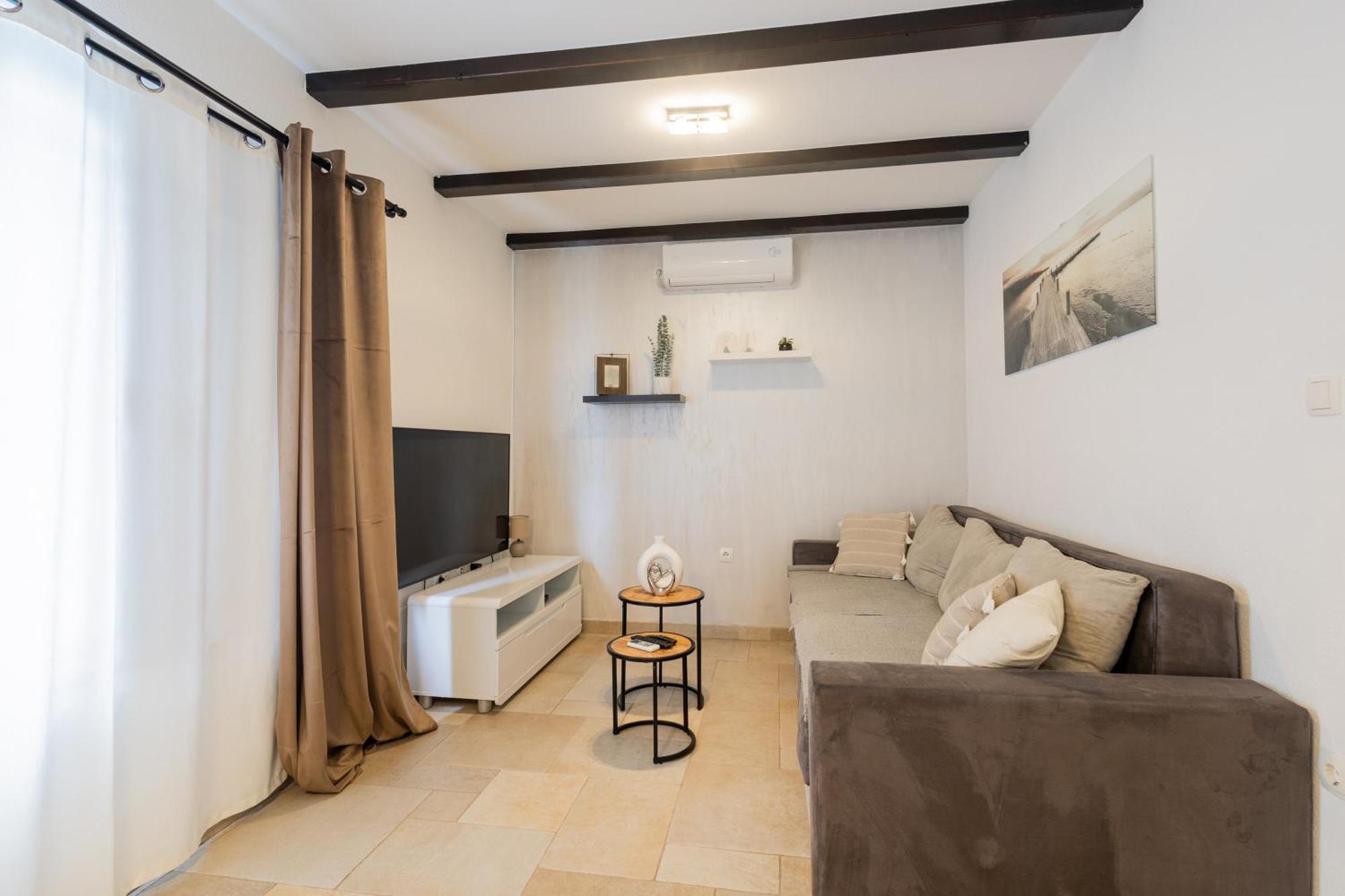 Villa Palanga Trogir Exterior photo