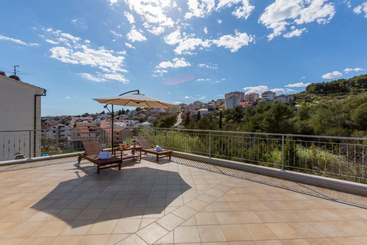 Villa Palanga Trogir Exterior photo