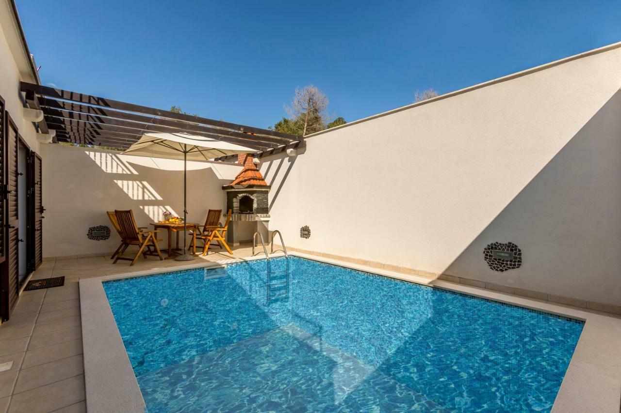 Villa Palanga Trogir Exterior photo